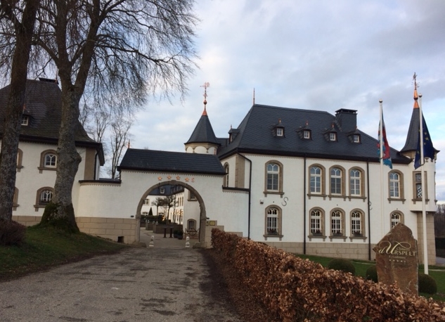 Ursp castle entrance view